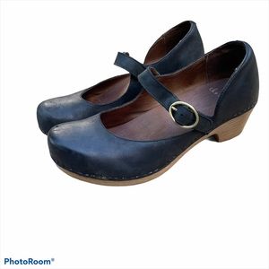 Dansko Mary Jane Clogs size 40